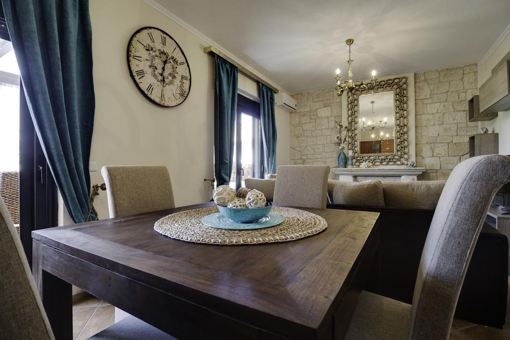 Luxury 2Br Apartment 50M From Beach Pefkochori Exterior photo